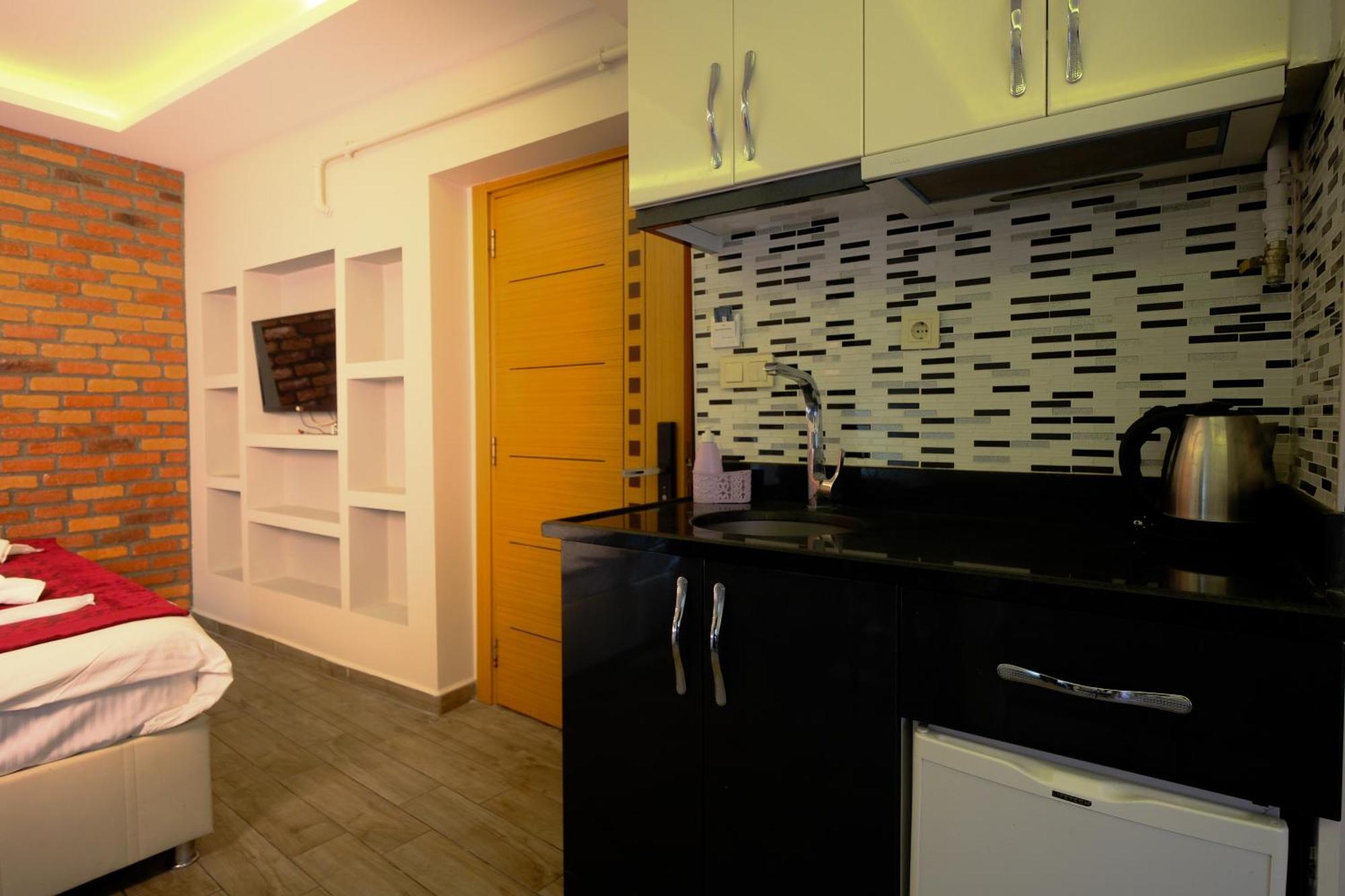 Taksim Celebi Suites Istanboel Buitenkant foto